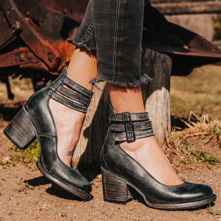 Norah | Vintage Pumps